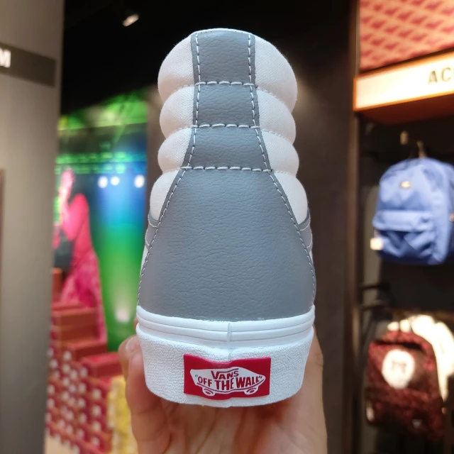 【韩国直邮|包邮包税】万斯 Sk8-Hi #Classic Sport #男女通用鞋 # frost gray/true white (VN0A5JMJA51) 商品