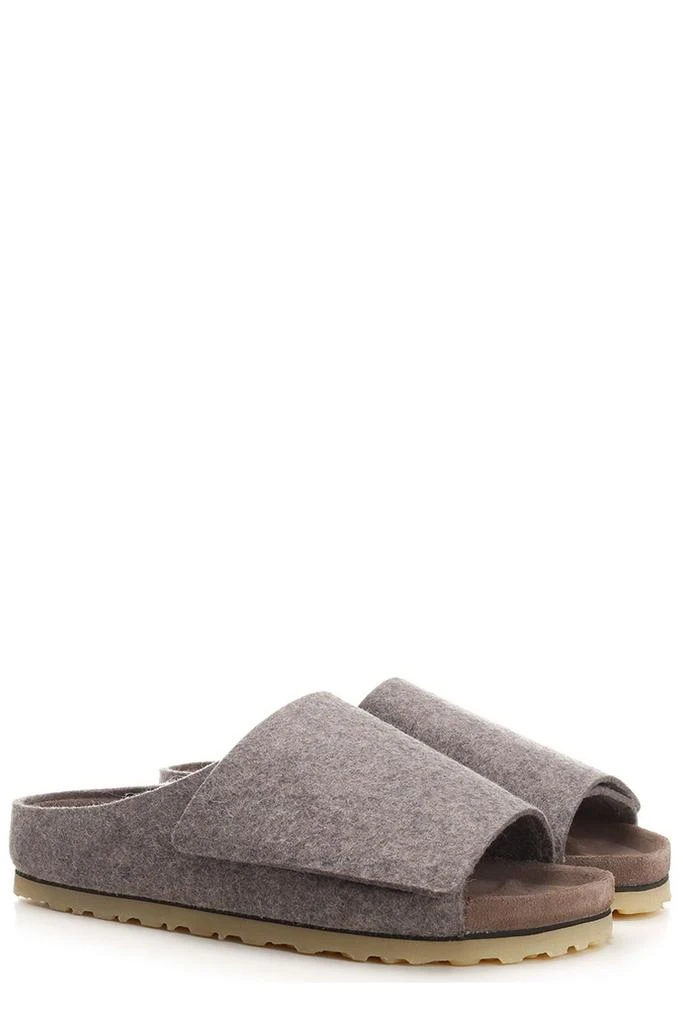 商品Fear of god|Fear of God X Birkenstock Round Toe Slippers,价格¥1503,第2张图片详细描述