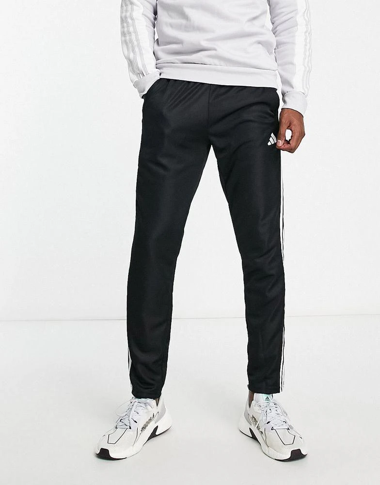 商品Adidas|adidas Training Train Essentials 3 stripe joggers in black,价格¥266,第4张图片详细描述