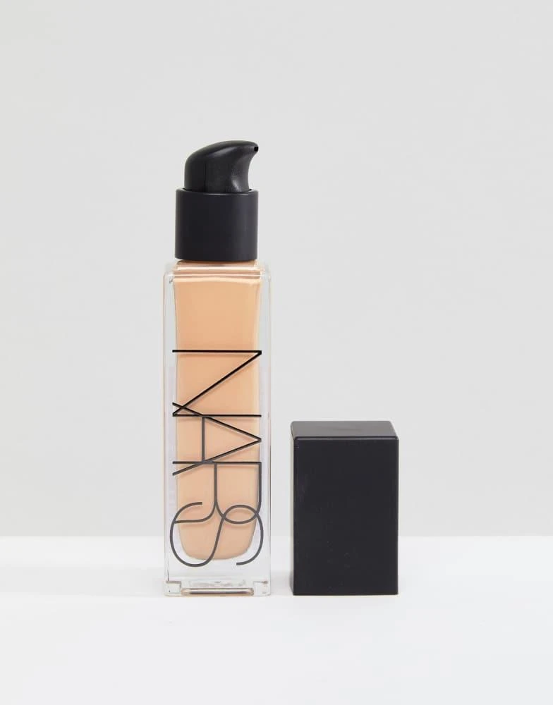 NARS Natural Radiant Longwear Foundation 商品