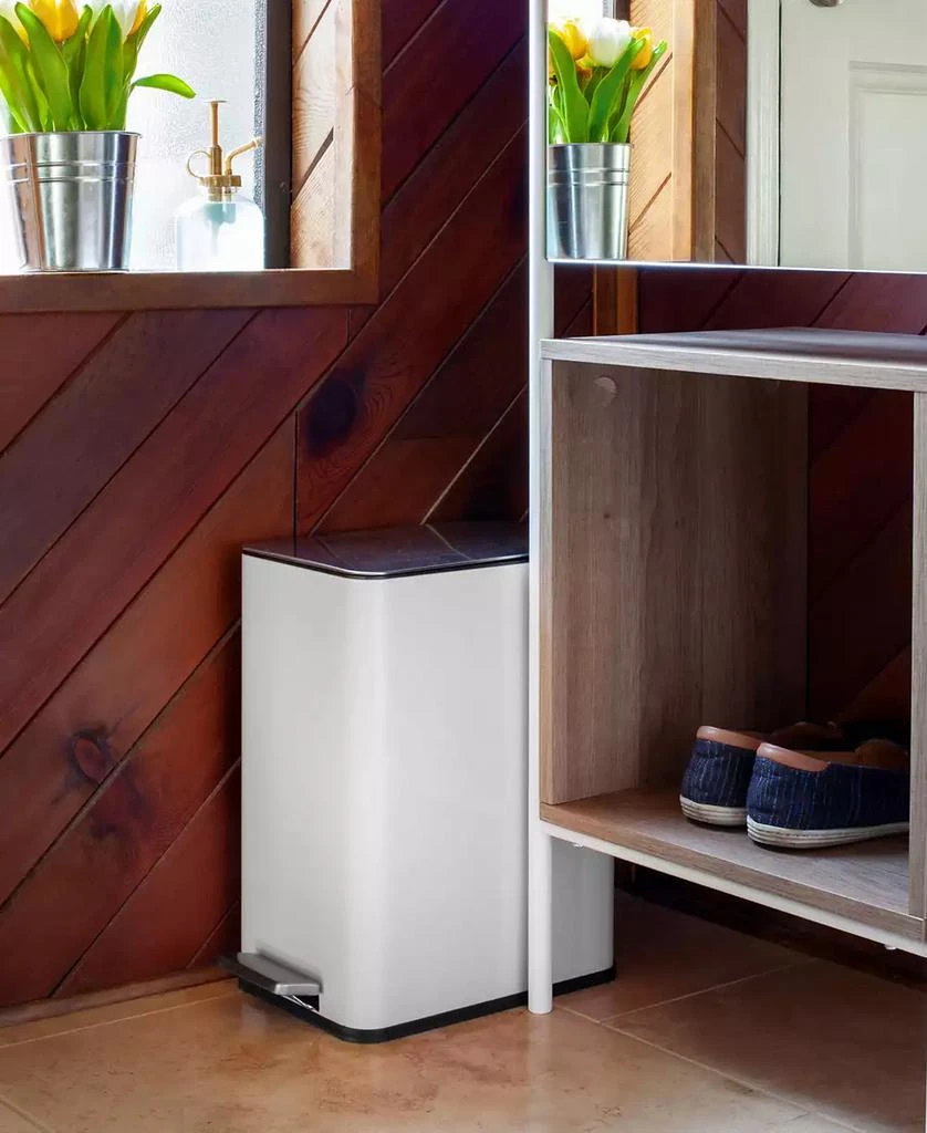2.6 Gallon Slim Step On Trash Can 商品