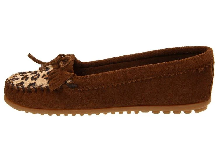 商品Minnetonka|迷你唐卡毛文印花小牛毛皮质平底鞋 Leopard Kilty Moc,价格¥232,第4张图片详细描述