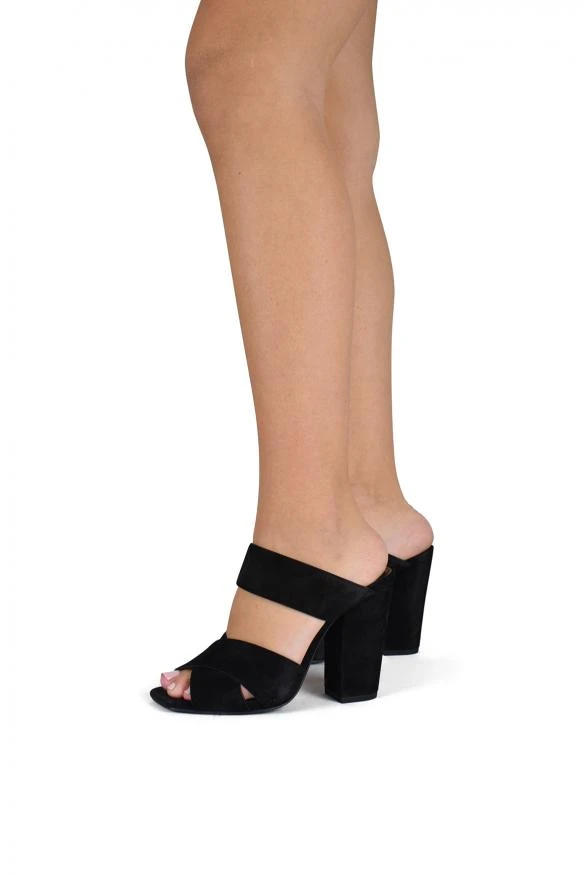 商品Yves Saint Laurent|Luxury shoes for women saint laurent sandals in black suede.,价格¥4041,第2张图片详细描述