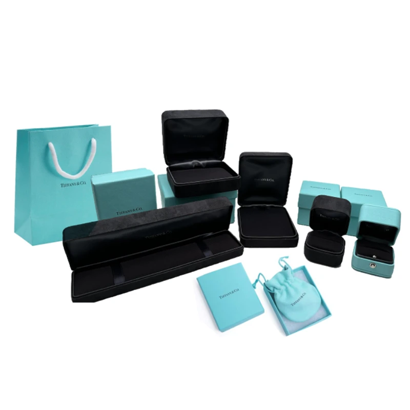 商品[国内直发] Tiffany & Co.|蒂芙尼 Tiffany T 系列 微笑镶钻吊坠 18K金 项链 女款 金色,价格¥17000,第3张图片详细描述
