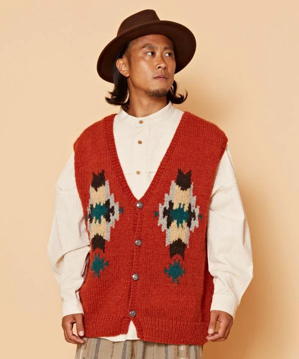 商品AMINA|Hand Knitted Vest,价格¥396,第3张图片详细描述