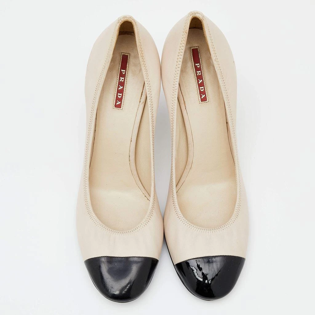 商品[二手商品] Prada|Prada Sport Beige/Black Patent and Leather Cap Toe Pumps Size 39.5,价格¥1063,第3张图片详细描述