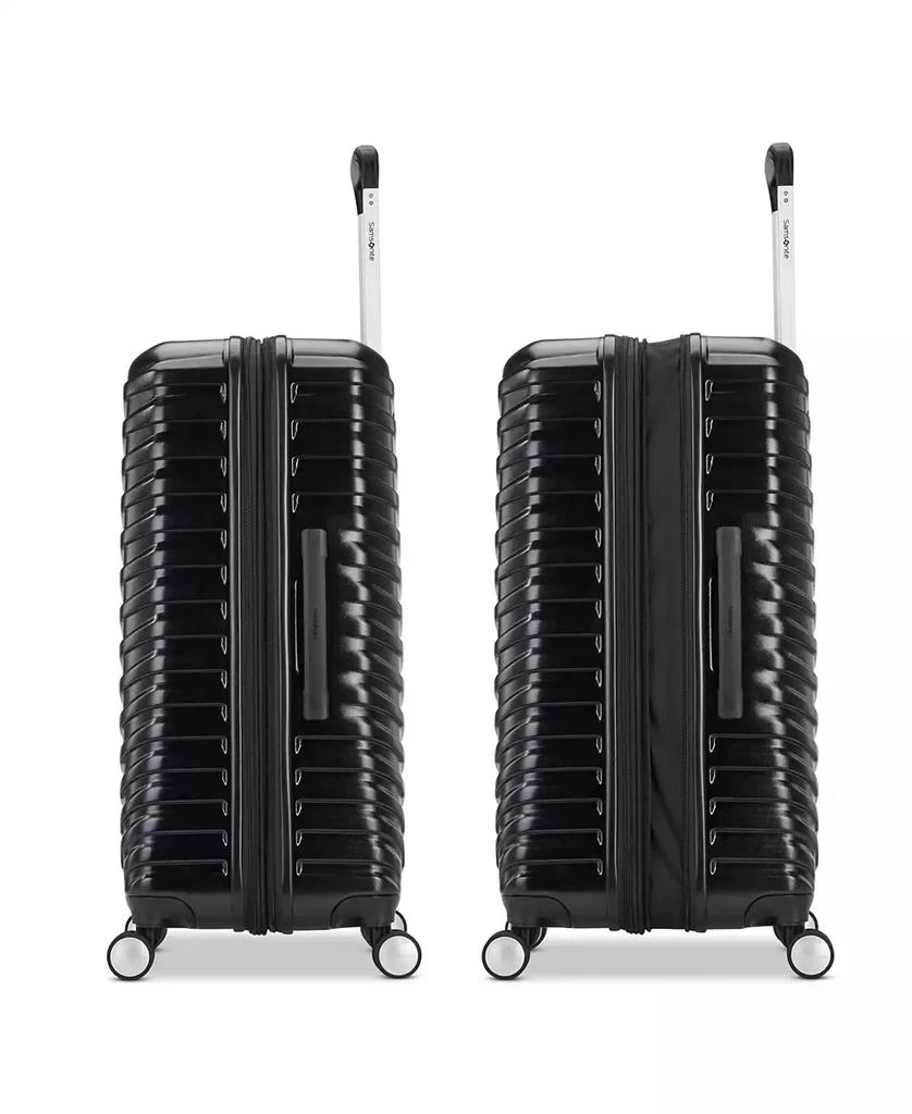 NEW! Spin Tech 6 Carry-On Spinner, Created for Macy's 商品