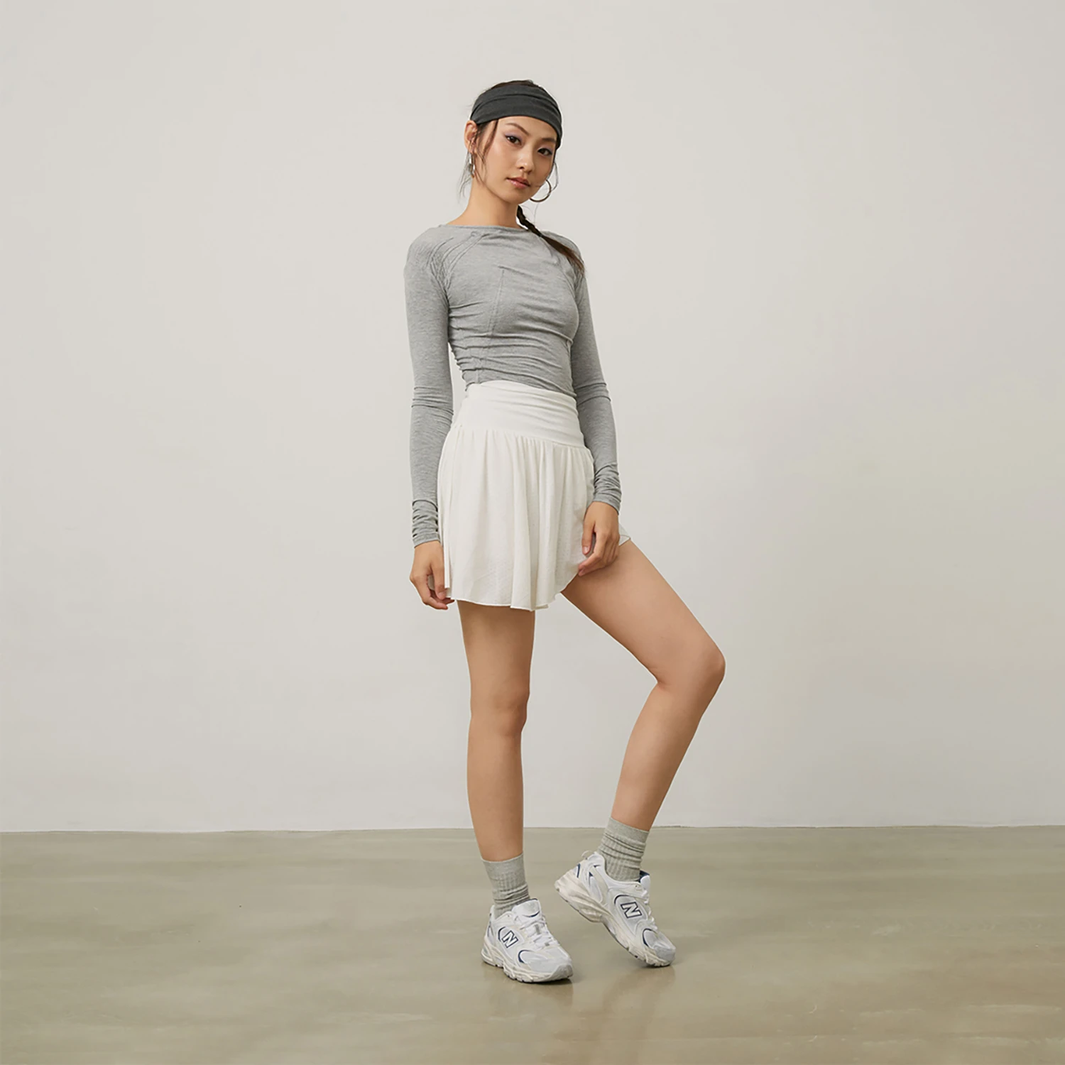 商品[国内直发] New Balance|NB 530 织物网布 春季 轻便 时尚 减震耐磨轻便透气 低帮 生活休闲鞋 男女同款 白灰色,价格¥587,第10张图片详细描述