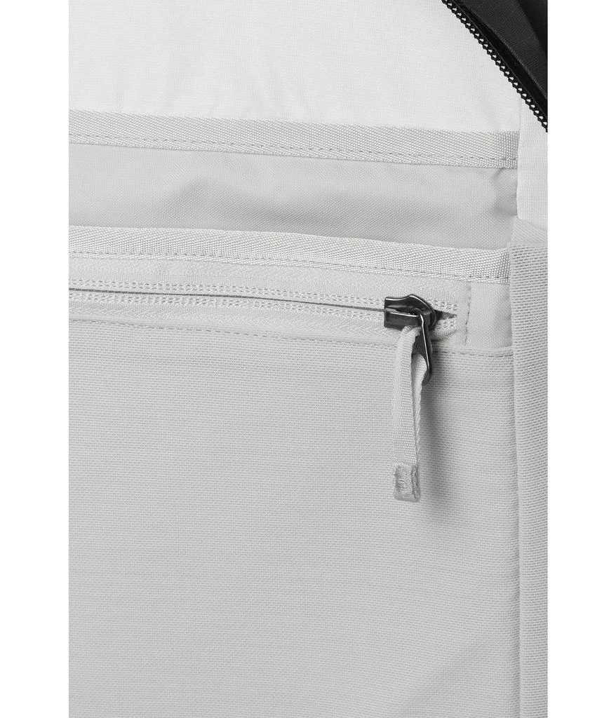 商品Arc'teryx|始祖鸟 16L 户外背包,价格¥1674,第3张图片详细描述