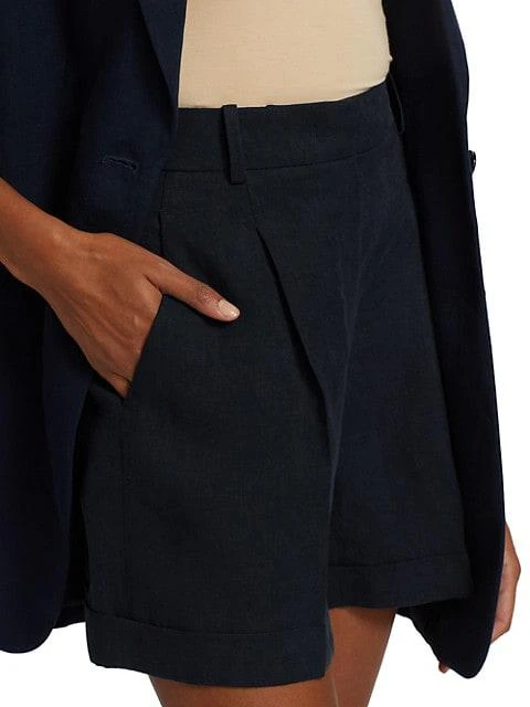 Pleated Linen Shorts 商品