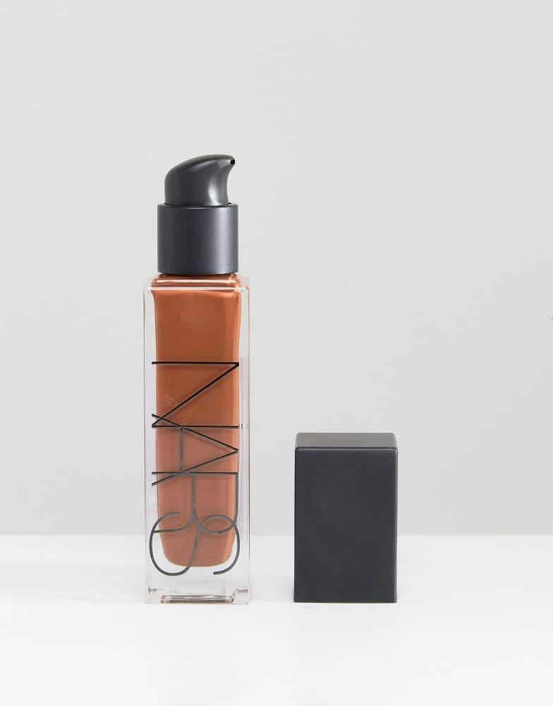 NARS Natural Radiant Longwear Foundation 商品