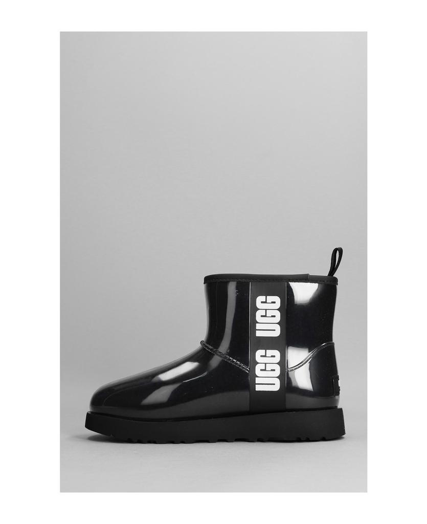商品UGG|Classic Clear Mini Low Heels Ankle Boots In Black Pvc,价格¥1511,第5张图片详细描述