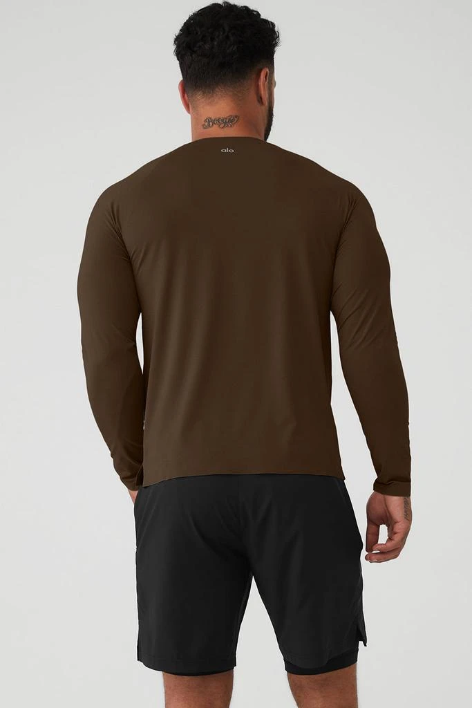 商品Alo|Idol Long Sleeve Performance Tee - Espresso,价格¥808,第2张图片详细描述