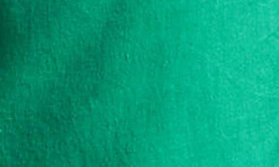 Classic Fit Maritime Linen & Cotton Shorts 商品