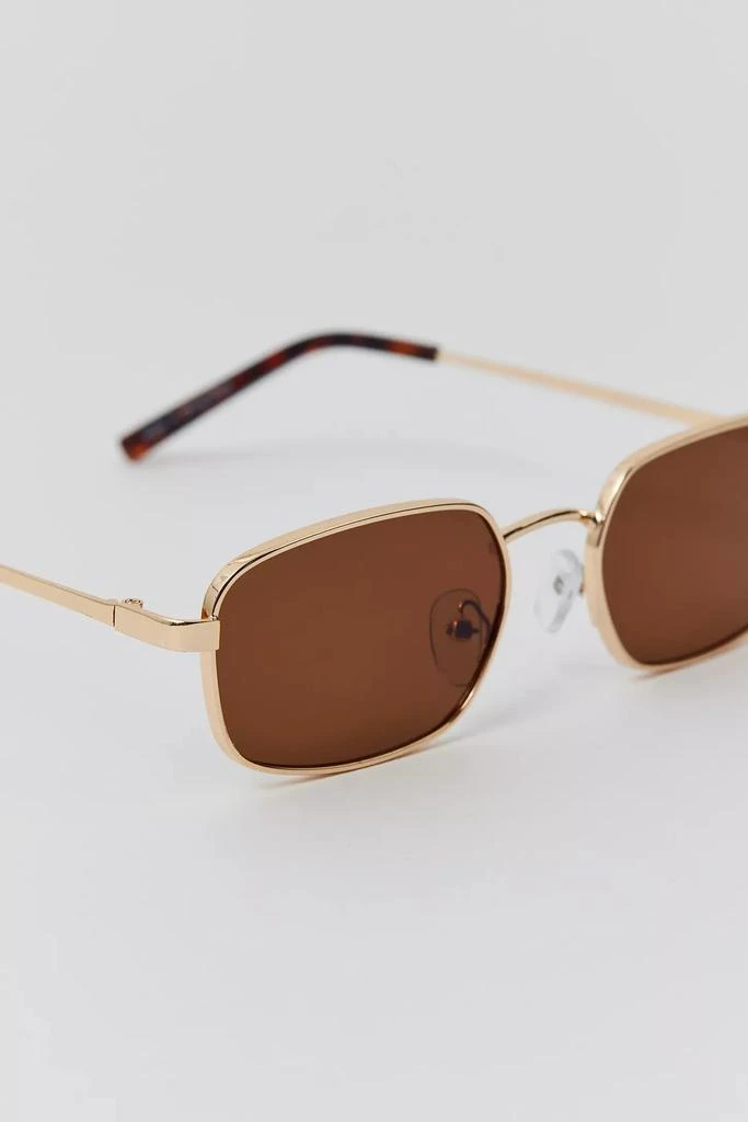 商品Urban Outfitters|Leo Slim Metal Sunglasses,价格¥117,第3张图片详细描述