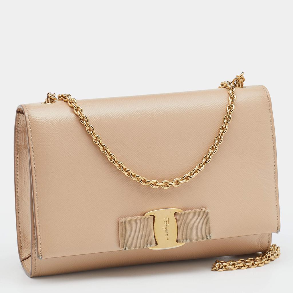 商品[二手商品] Salvatore Ferragamo|Salvatore Ferragamo Beige Patent Leather Vara Bow Chain Shoulder Bag,价格¥1434,第5张图片详细描述