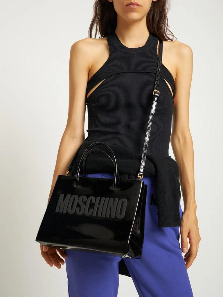 商品Moschino|Logo Patent Leather Tote Bag,价格¥5882,第2张图片详细描述