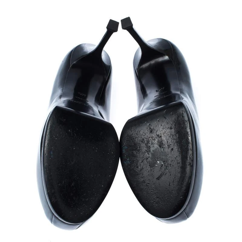 Saint Laurent Black Patent Leather Tribtoo Round Toe Pumps Size 40.5 商品