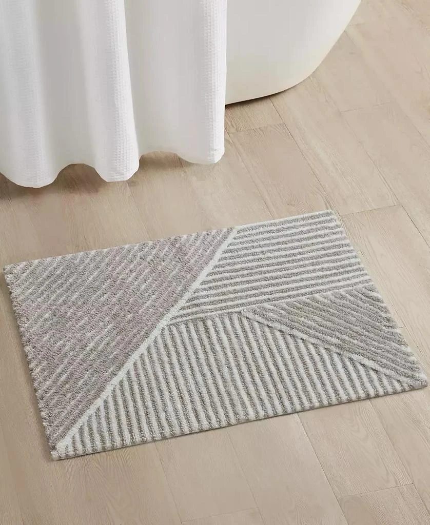 商品Décor Studio|Luna Stripe Skid-Resistant Bath Rug,价格¥149,第2张图片详细描述