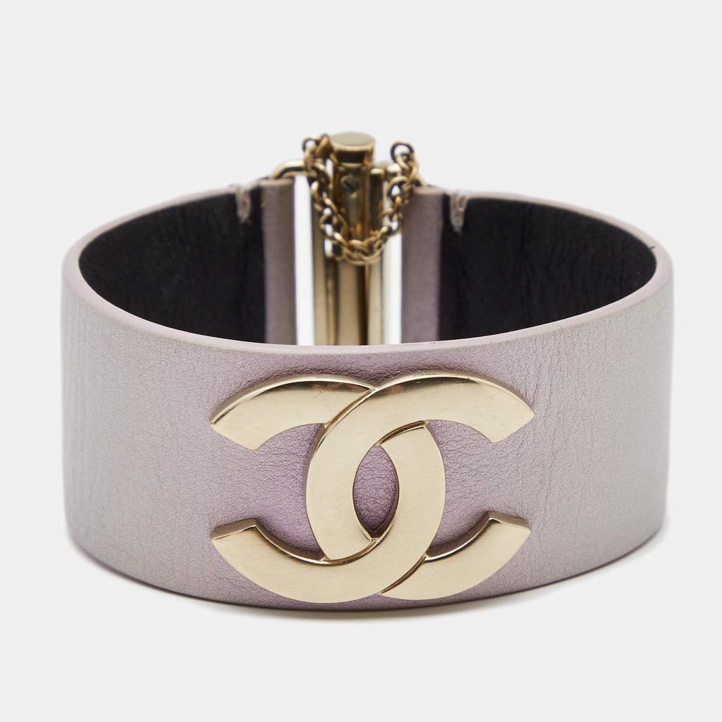 Chanel Metallic Lavender Gold Tone Wrap Cuff Bracelet商品第1张图片规格展示