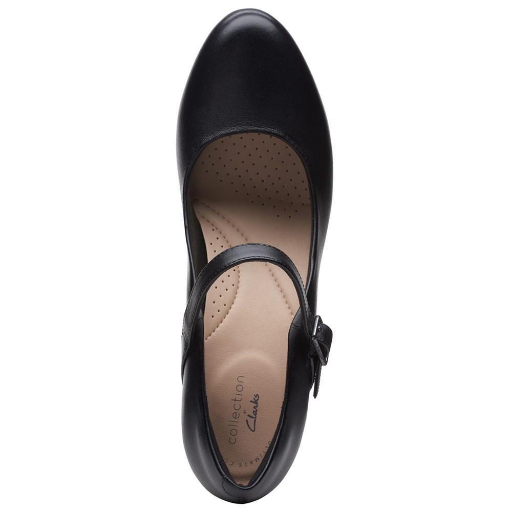 商品Clarks|Women's Ambyr Shine Dress Shoes,价格¥742,第4张图片详细描述