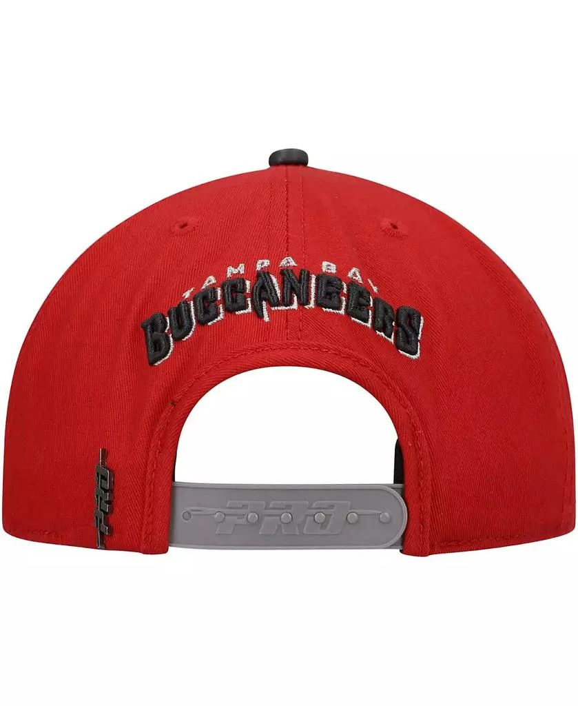 商品Pro Standard|Men's Red, Pewter Tampa Bay Buccaneers 2Tone Snapback Hat,价格¥299,第5张图片详细描述