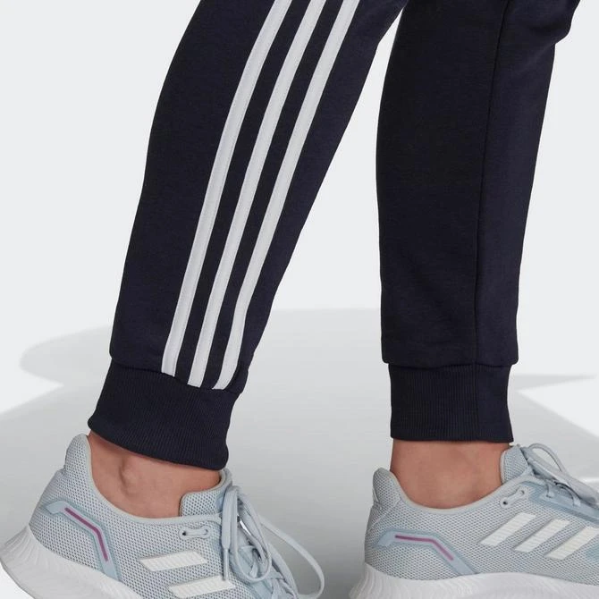 Women's adidas Essentials Slim Tapered Cuffed Jogger Pants 商品