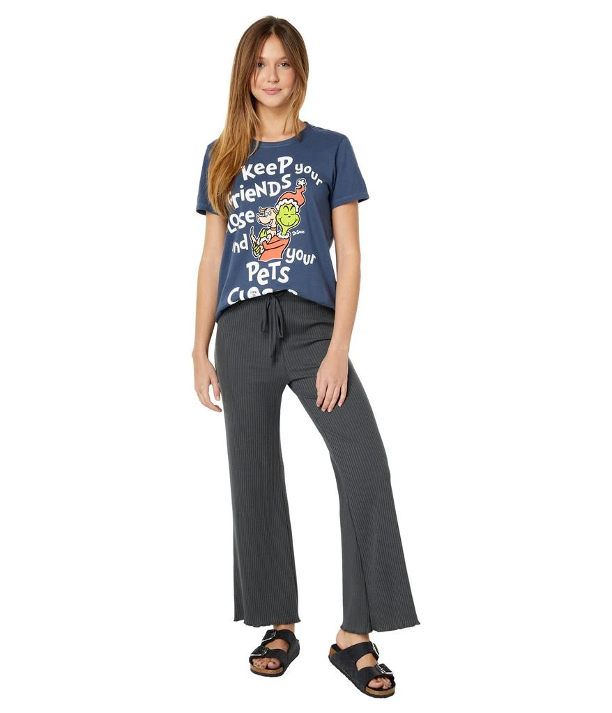 商品Life is Good|Grinch Max Pets Closer Short Sleeve Crusher™ Tee,价格¥141,第4张图片详细描述
