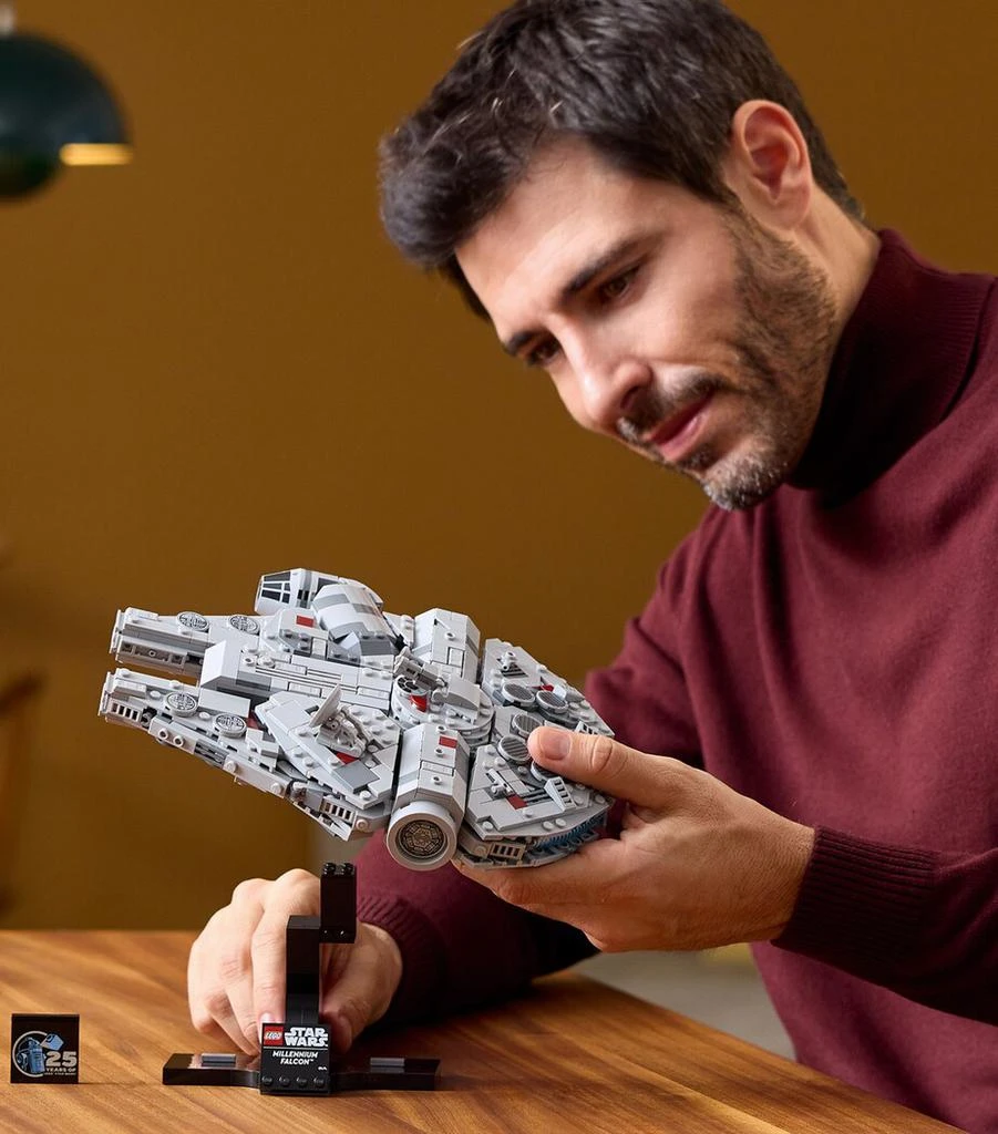 商品LEGO|Star Wars Millennium Falcon Model Set 75375,价格¥817,第2张图片详细描述