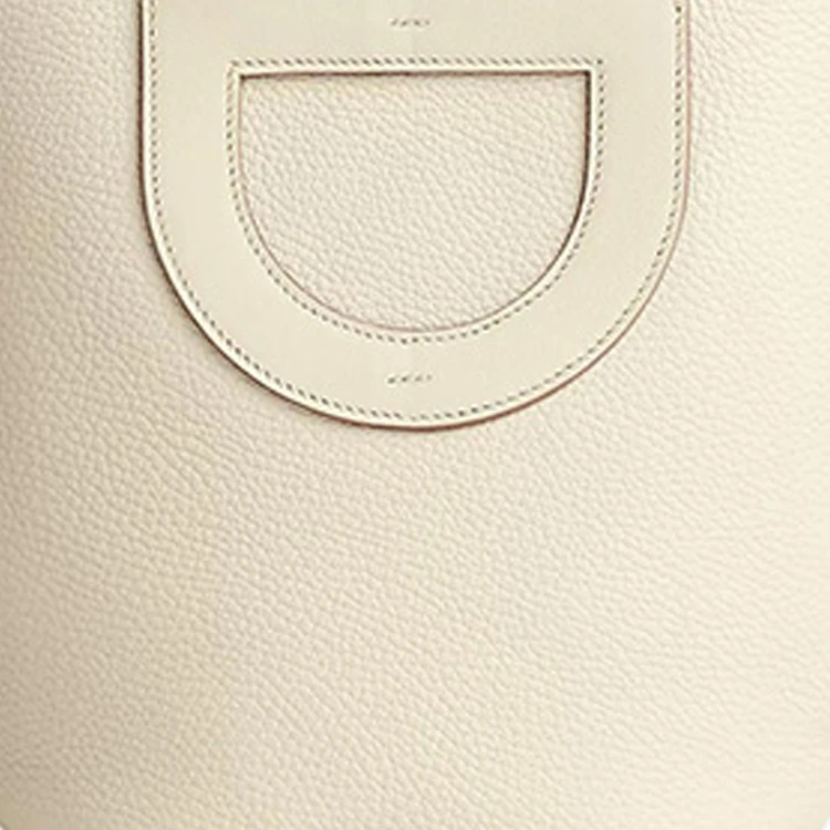 商品[国内直发] Hermes|爱马仕 In The Loop 18 银扣 Clémence公牛皮拼Swift小牛皮 菜篮子水桶包手提包 常规 女款 奶油白,价格¥38513,第5张图片详细描述