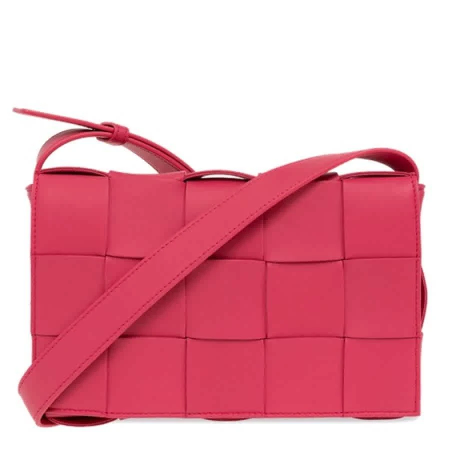 商品Bottega Veneta|Bottega Veneta Ladies Cassette Crossbody - Cranberry,价格¥14475,第1张图片