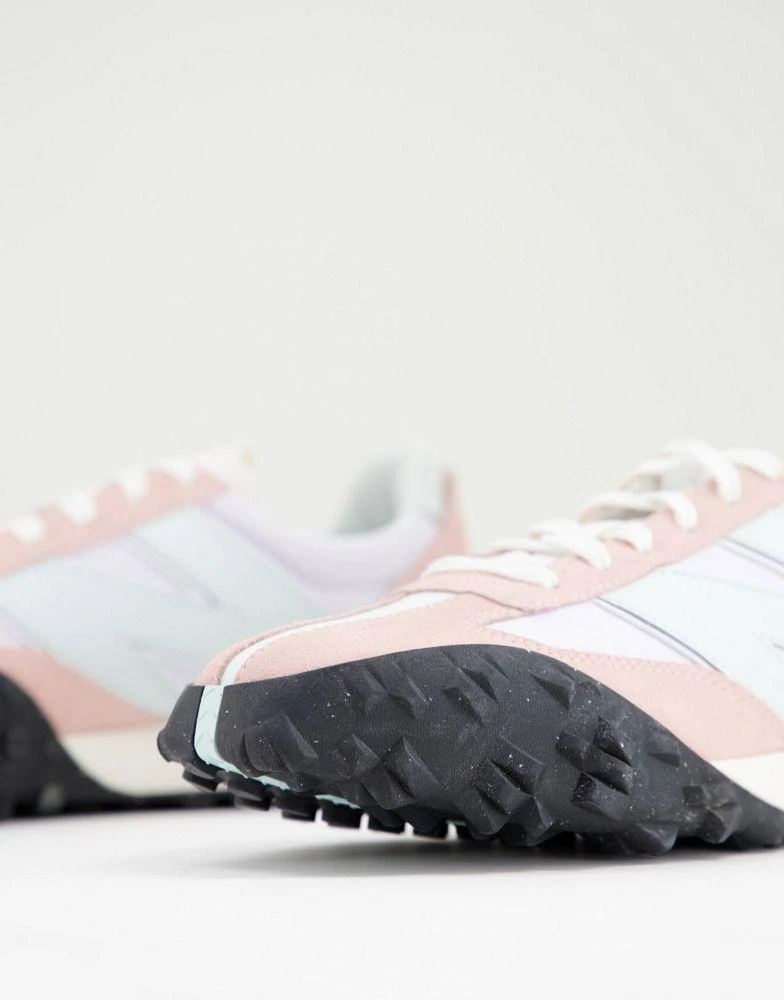 商品New Balance|New Balance XC72 trainers in pink and lilac,价格¥741,第2张图片详细描述