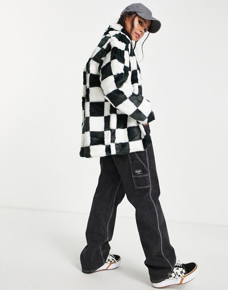 Vans Natalie funnel neck puffer jacket in black/white checkerboard商品第2张图片规格展示