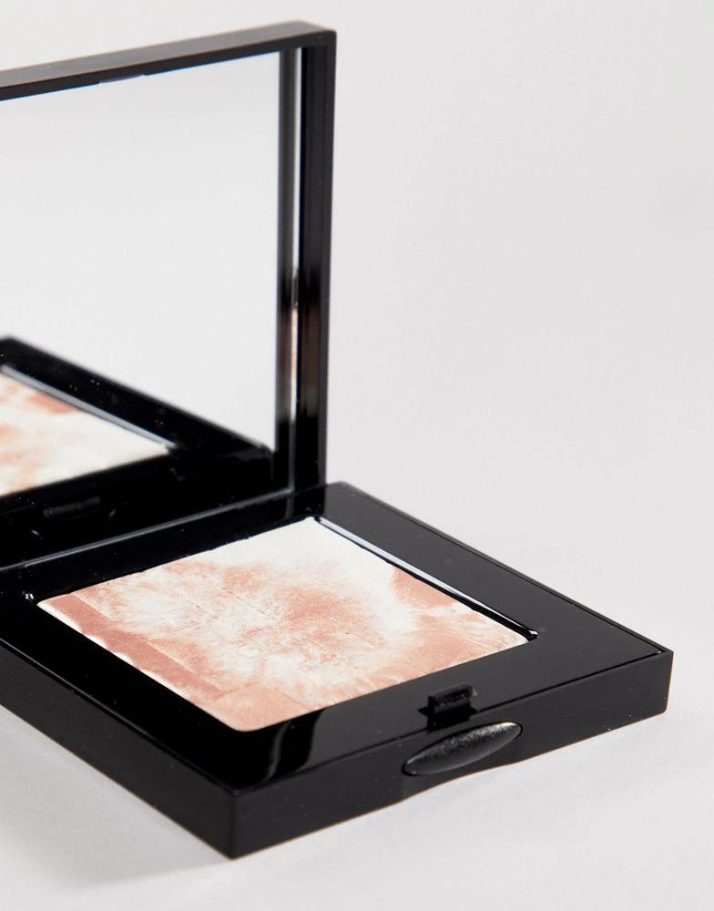 商品Bobbi Brown|Bobbi Brown Highlighting Powder Pink Glow,价格¥406,第2张图片详细描述