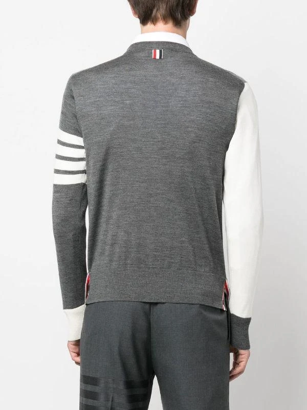 商品Thom Browne|THOM BROWNE MEN FUN MIX CLASSIC CREWNECK PULLOVER IN FINE MERINO WOOL W/ 4 BAR STRIPE,价格¥3765,第2张图片详细描述