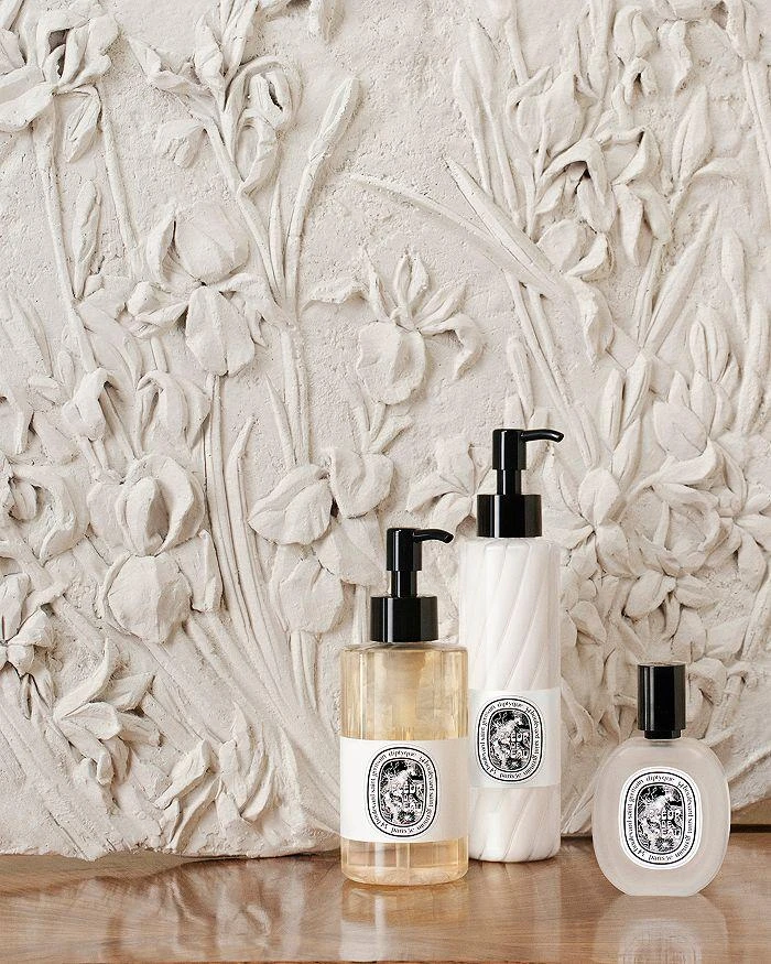 商品Diptyque|Fleur de Peau Scented Hand & Body Lotion 6.8 oz.,价格¥558,第3张图片详细描述