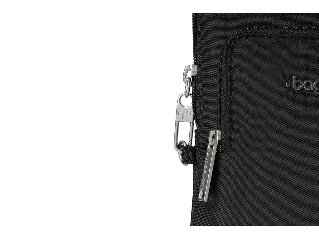 商品Baggallini|Securtex™ Anti-Theft Activity Crossbody,价格¥359,第5张图片详细描述