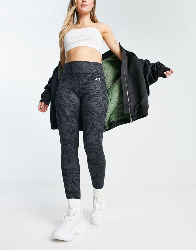 Nike Training Icon Clash One Dri-FIT high rise printed 7/8 leggings in black商品第4张图片规格展示