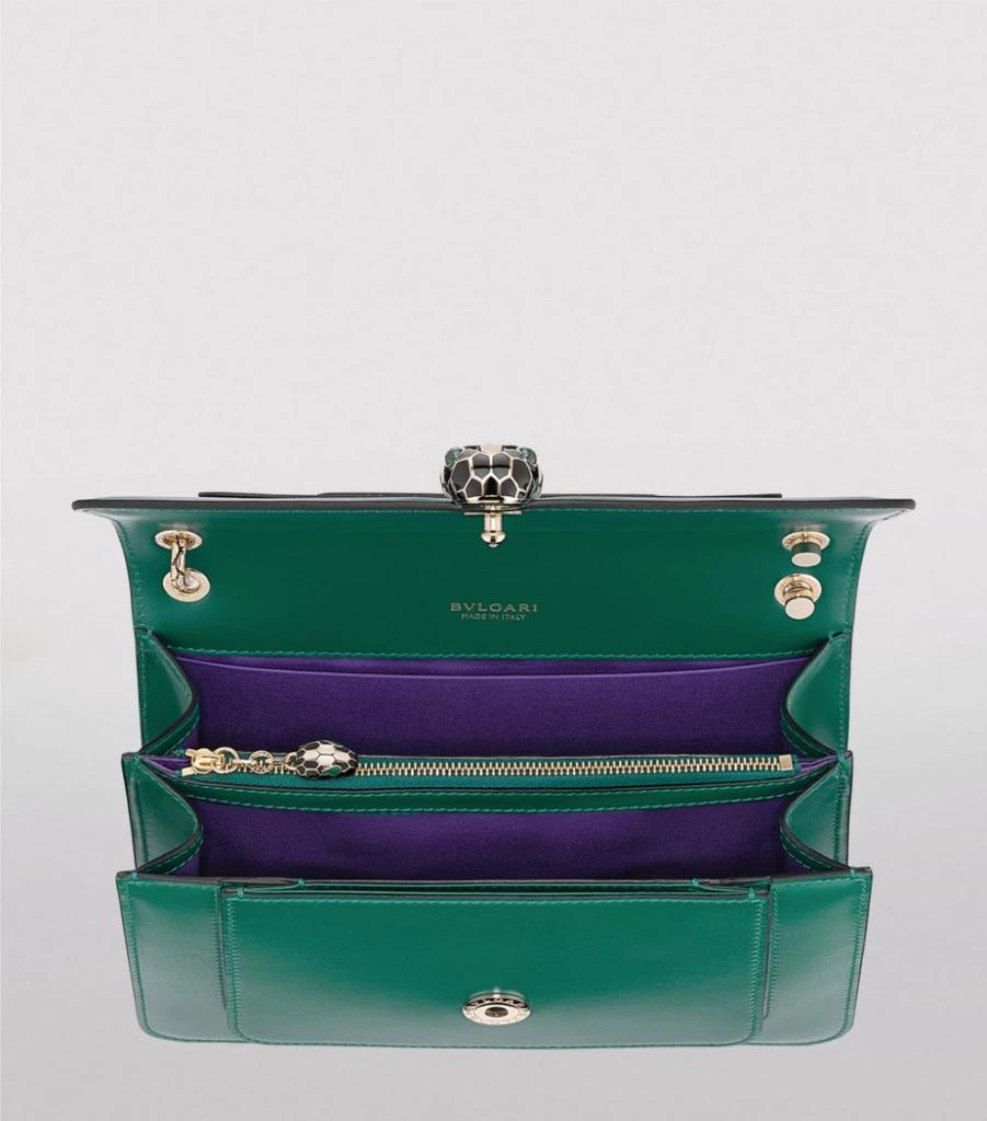 商品BVLGARI|Medium Leather Serpenti Forever Shoulder Bag,价格¥32033,第4张图片详细描述