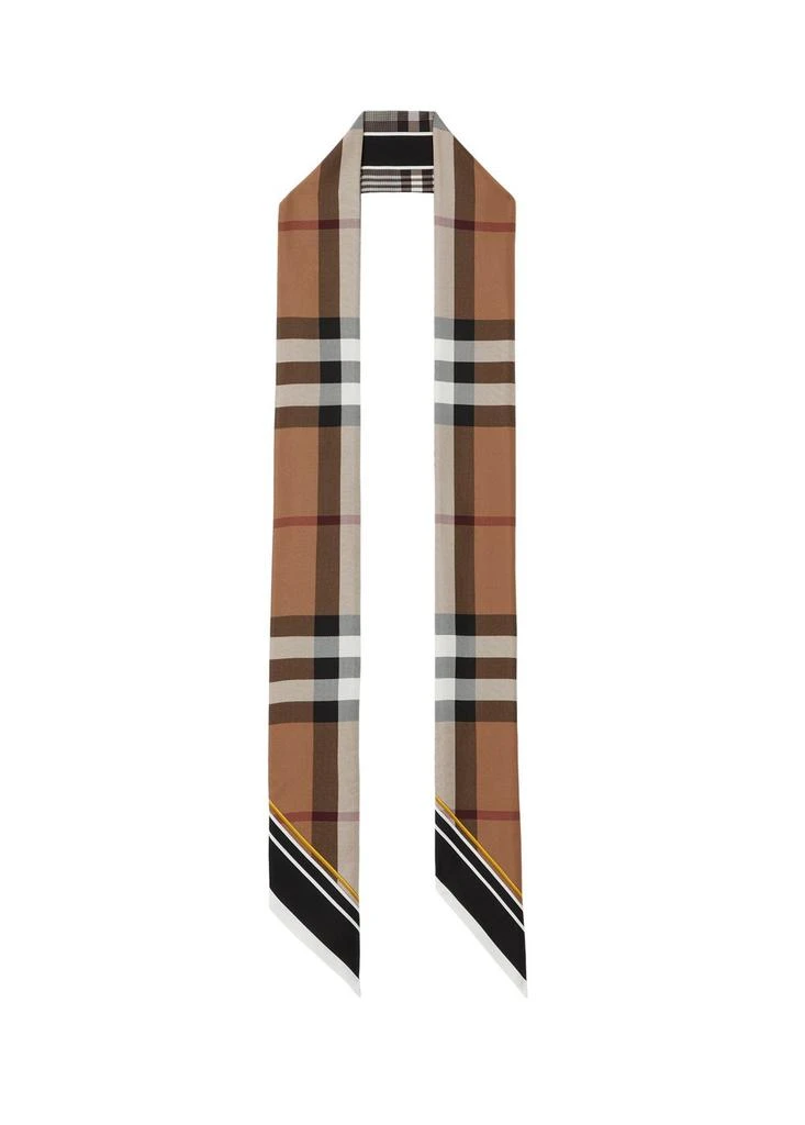 商品Burberry|Check print silk skinny scarf,价格¥1753,第1张图片