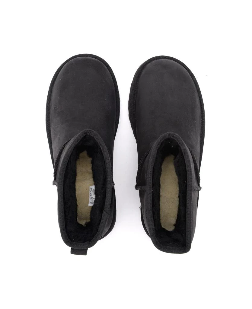 商品UGG|Ugg Classic Ii Mini Ankle Boot In Black Leather,价格¥1675,第5张图片详细描述
