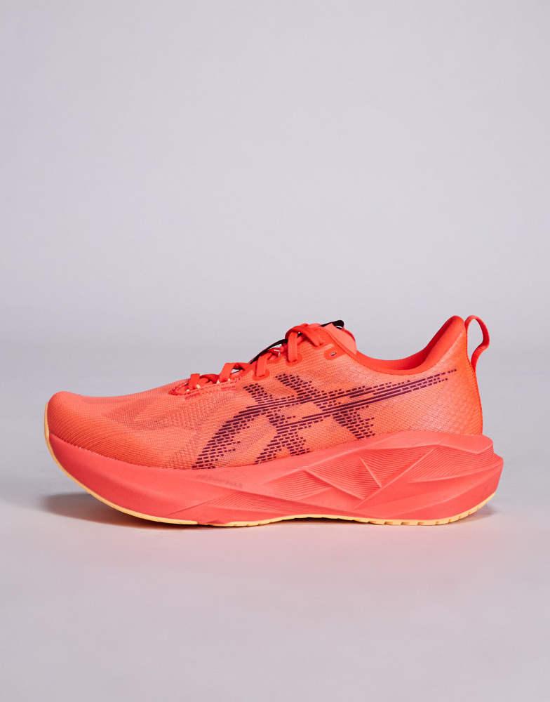 Asics Asics Novablast 5 running trainers in flash red and edo
