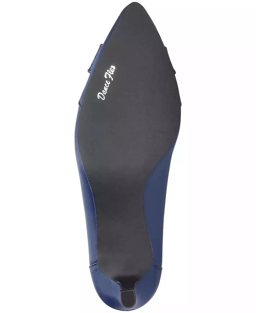 商品Easy Street|Women's Devanna Slip-On Pumps,价格¥445,第5张图片详细描述