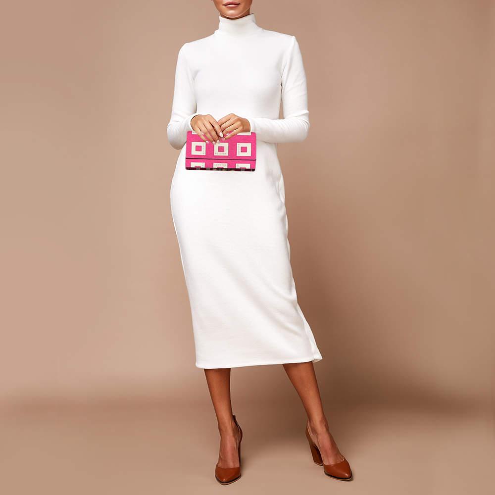 Bvlgari Pink/White Logo Print Fabric Clutch商品第2张图片规格展示