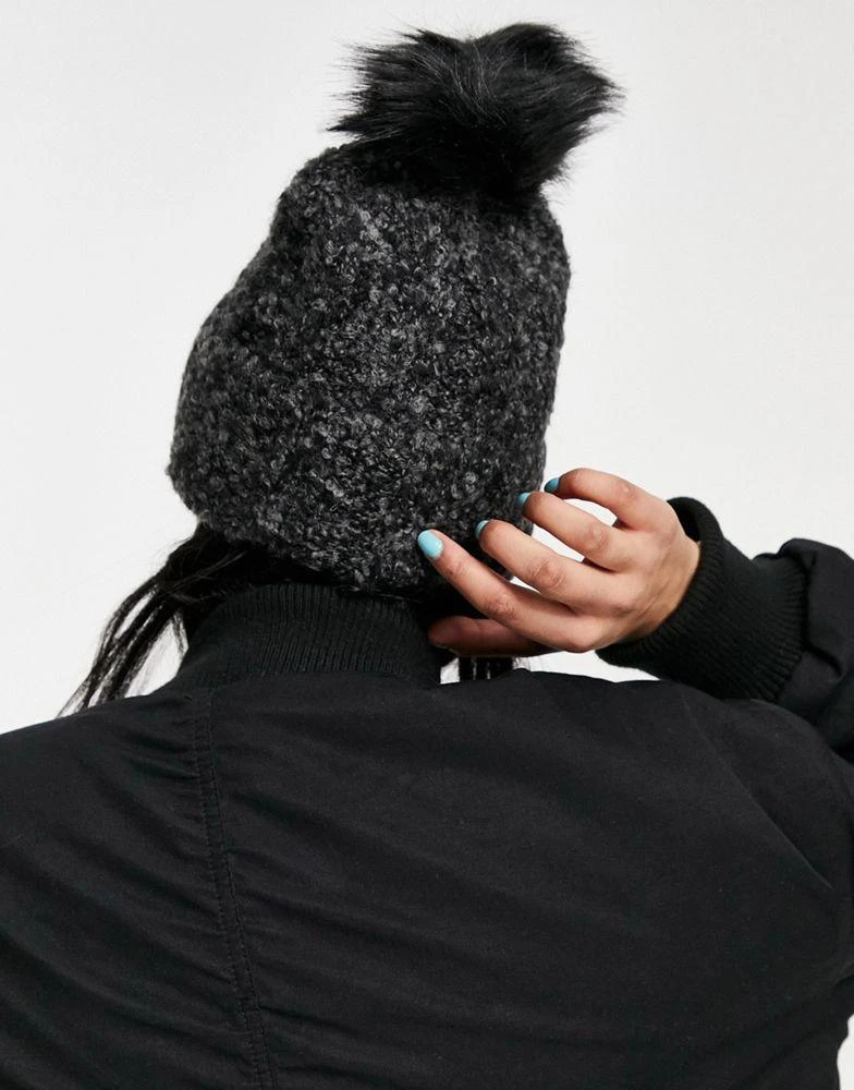 商品UGG|UGG pom pom beanie in black,价格¥338,第4张图片详细描述