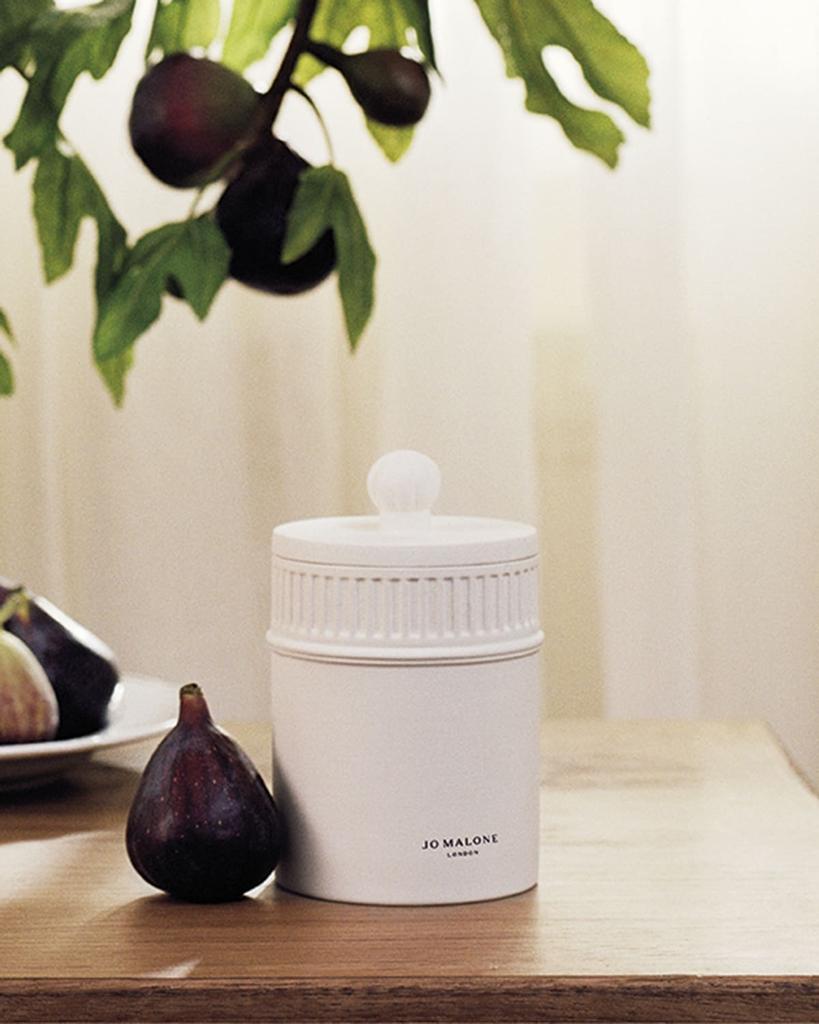 商品Jo Malone London|10.6 oz. Fresh Fig & Cassis Candle,价格¥980,第6张图片详细描述