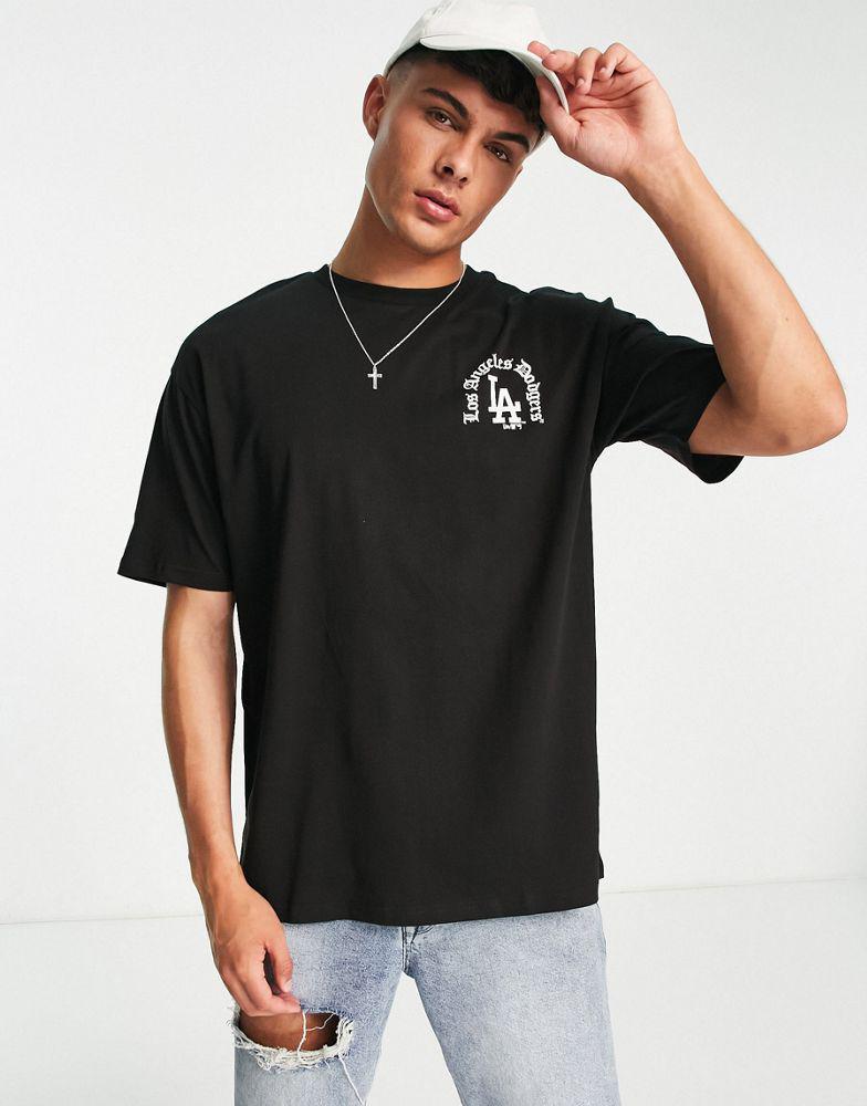 商品New Era|New Era LA Dodgers old english backprint t-shirt in black,价格¥263,第5张图片详细描述