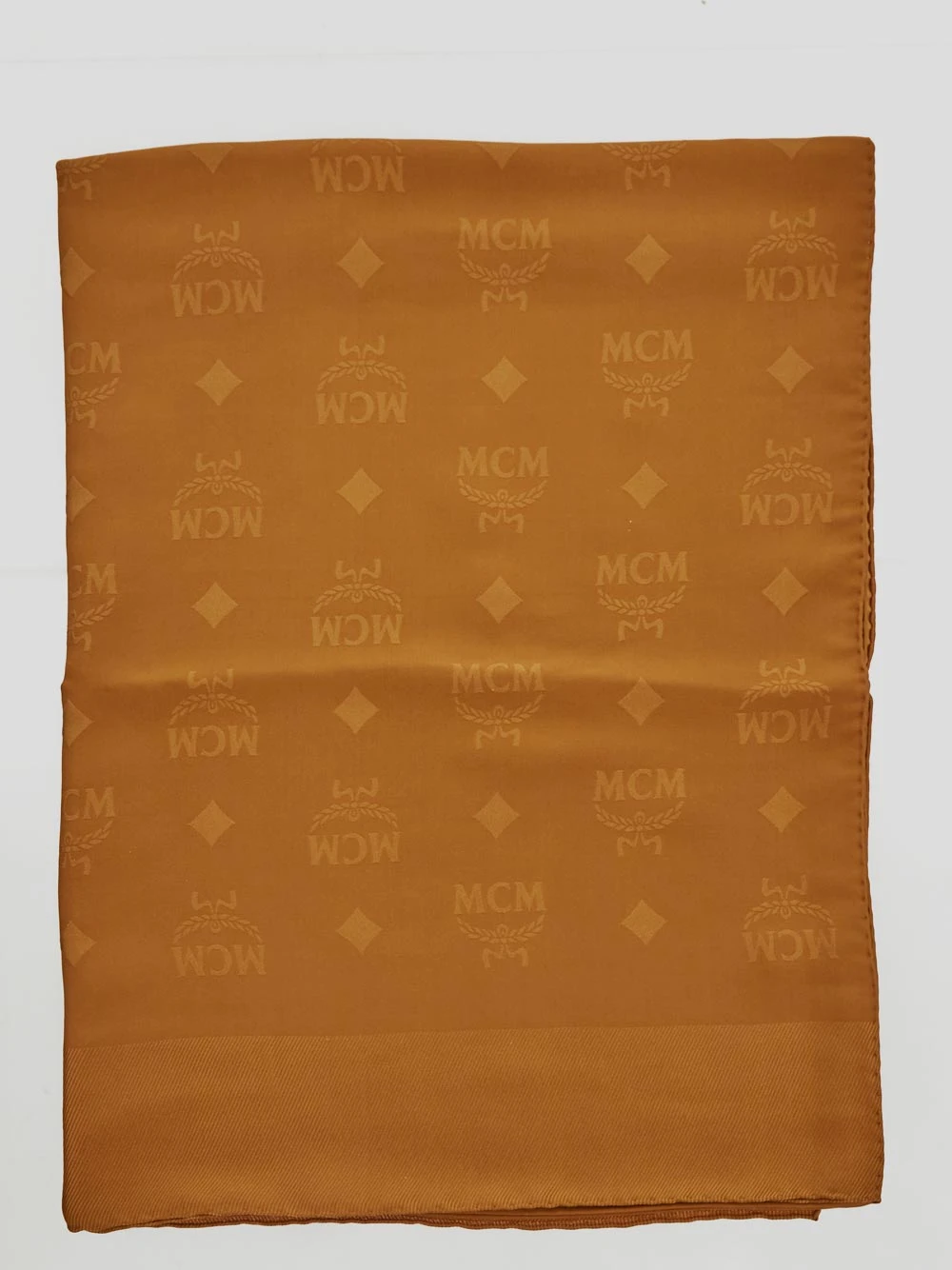 商品MCM|MCM 女士围巾 MEFDAMM08CO 橙色,价格¥2580,第3张图片详细描述