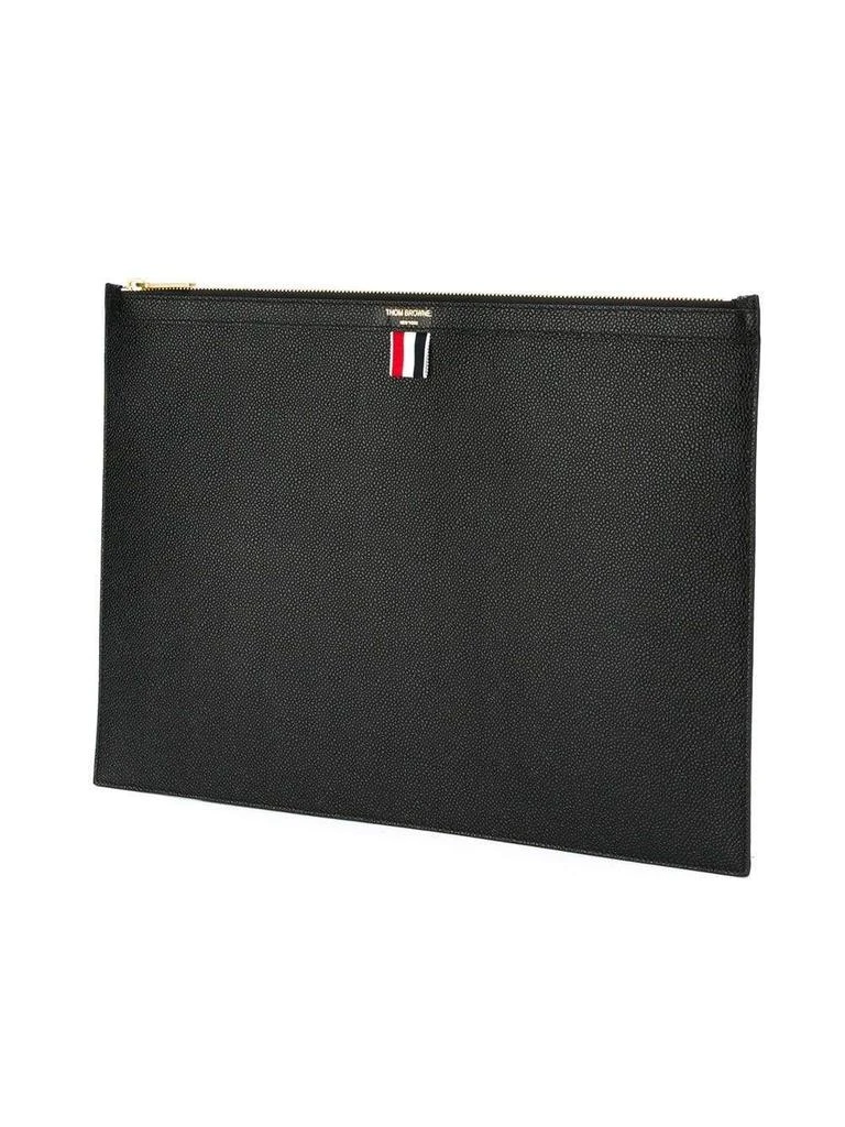 商品Thom Browne|THOM BROWNE Large Zipper Laptop Holder (39X28CM) In Pebble Grain,价格¥2923,第4张图片详细描述