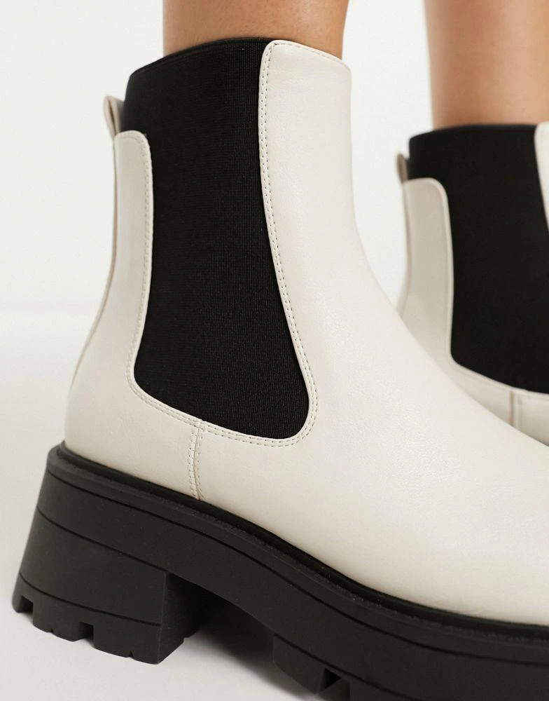 商品Schuh|schuh Adaline chunky chelsea boots in ecru,价格¥291,第2张图片详细描述